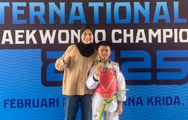 Kado Hardiknas 2025, Atlet Taekwondo SDN 28 Tumampua II Terima Penghargaan dari Bupati Pangkep Taekwondo Indonesia Dojang Sdudel Club